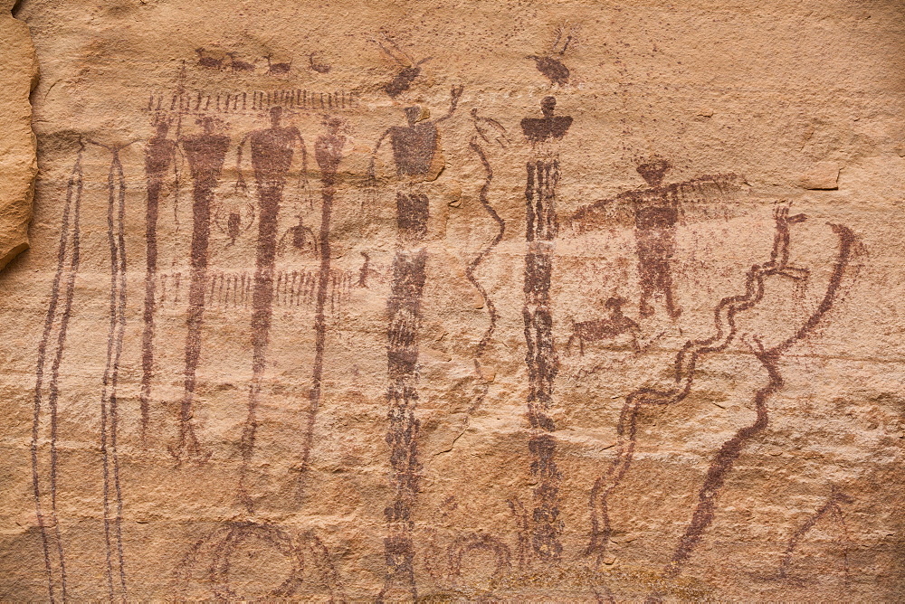 Buckhorn Wash Rock Art Panel, Barrier Canyon Style, dating from 2000 BC to 1 AD, San Rafael Swell, Utah, United States of America, North America