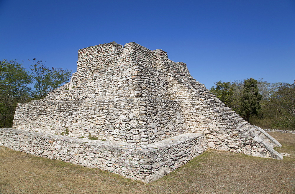 Structure Q-62, Mayapan, Mayan archaeological site, Yucatan, Mexico, North America