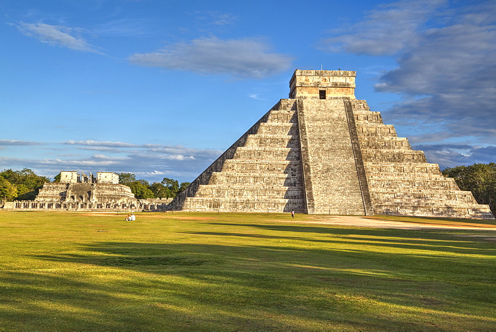 El Castillo (Pyramid of Kulkulcan), Chichen Itza, UNESCO World Heritage Site, Yucatan, Mexico, North America