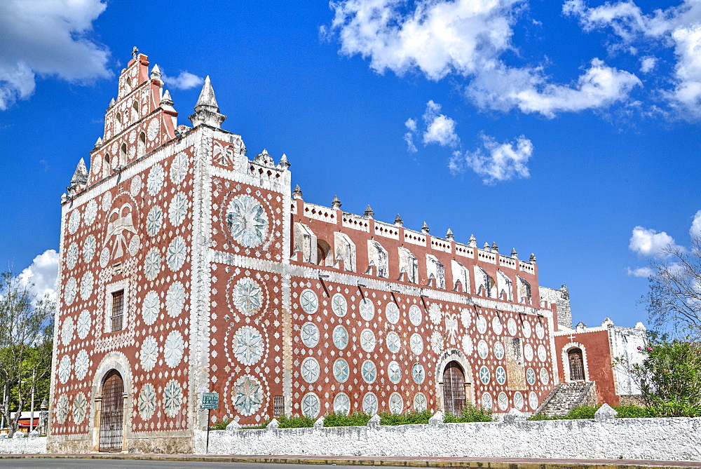 Santo Domingo de Guzman Church and Convent, built in 1646, Uayma, Yucatan, Mexico, North America