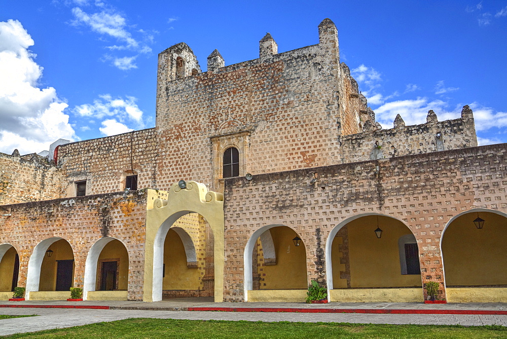 Church of San Bernadino de Siena and Convent of Sisal, founded in 1552, Valladolid, Yucatan, Mexico, North America