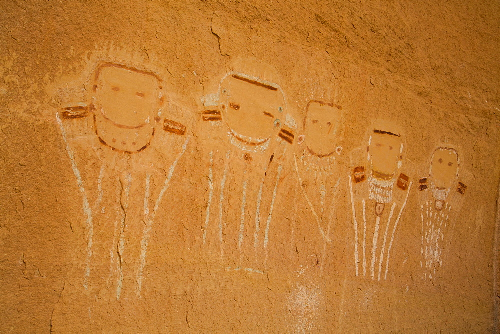 Five Faces Pictograph, Anthropomorph images 700 to 1000 years old, Davis Canyon, Canyonlands National Park, Utah, United States of America, North America