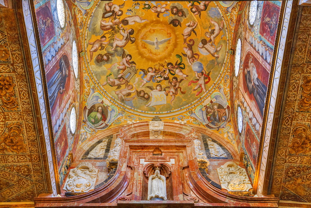 Wall and ceiling murals, Capilla de Nuestra Senora de la Concepcion, The Great Mosque (Mesquita) and Cathedral of Cordoba, UNESCO World Heritage Site, Cordoba, Andalucia, Spain, Europe