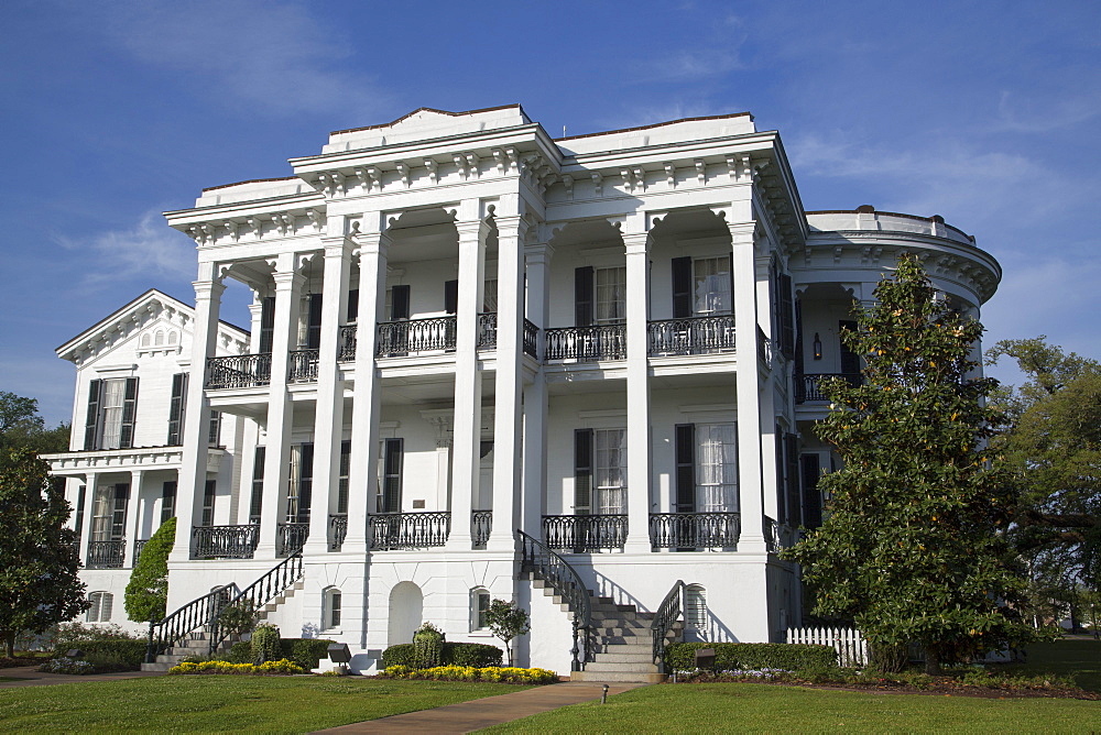 Nottoway Plantation, built during the 1850s, near White Castle, Louisiana, United States of America, North America