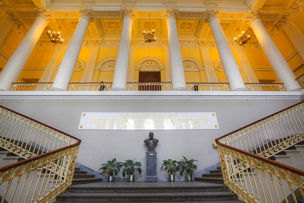 Grand Staircase, Russian Museum (Mikhailovsky Palace), UNESCO World Heritage Site, St. Petersburg, Russia, Europe