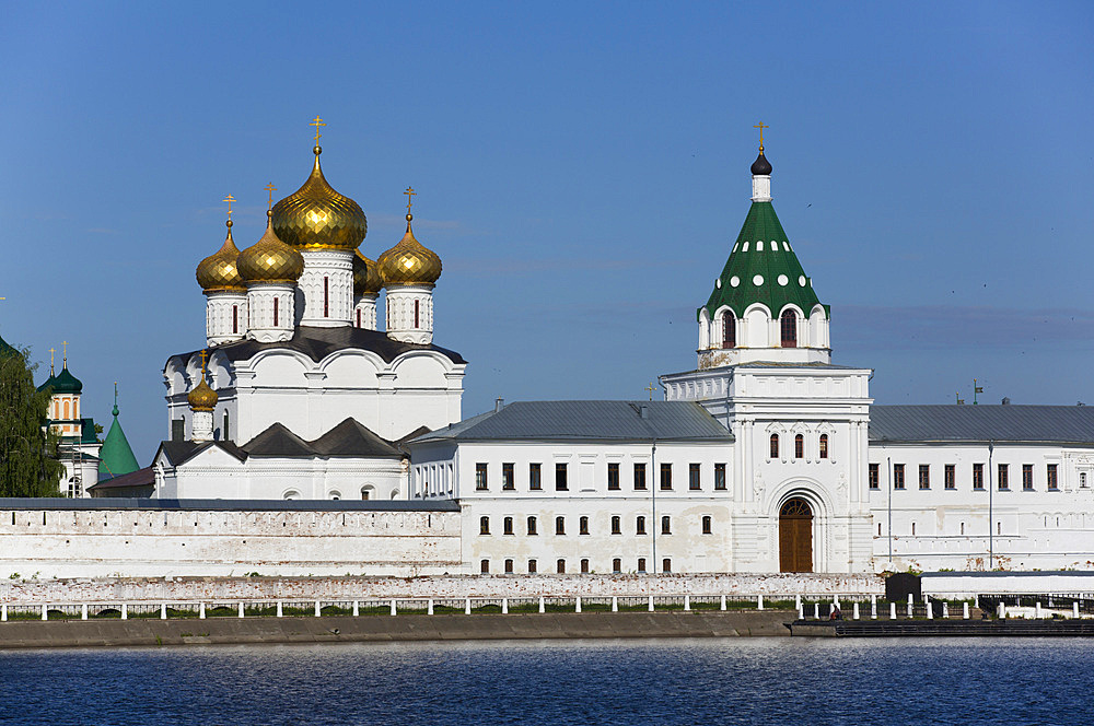 Monastery of St. Ipaty (Ipatievsky) (Ipatiev Monastery), Kostroma, Kostroma Oblast, Russia, Europe