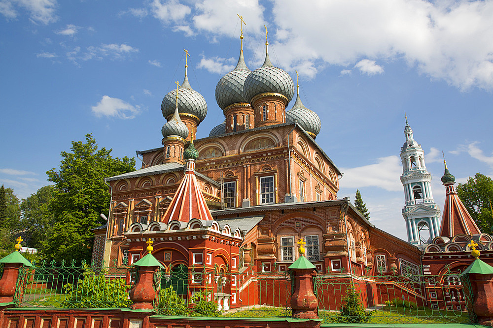 The Resurrection Church on the Debra, Kostroma, Kostroma Oblast, Russia, Europe