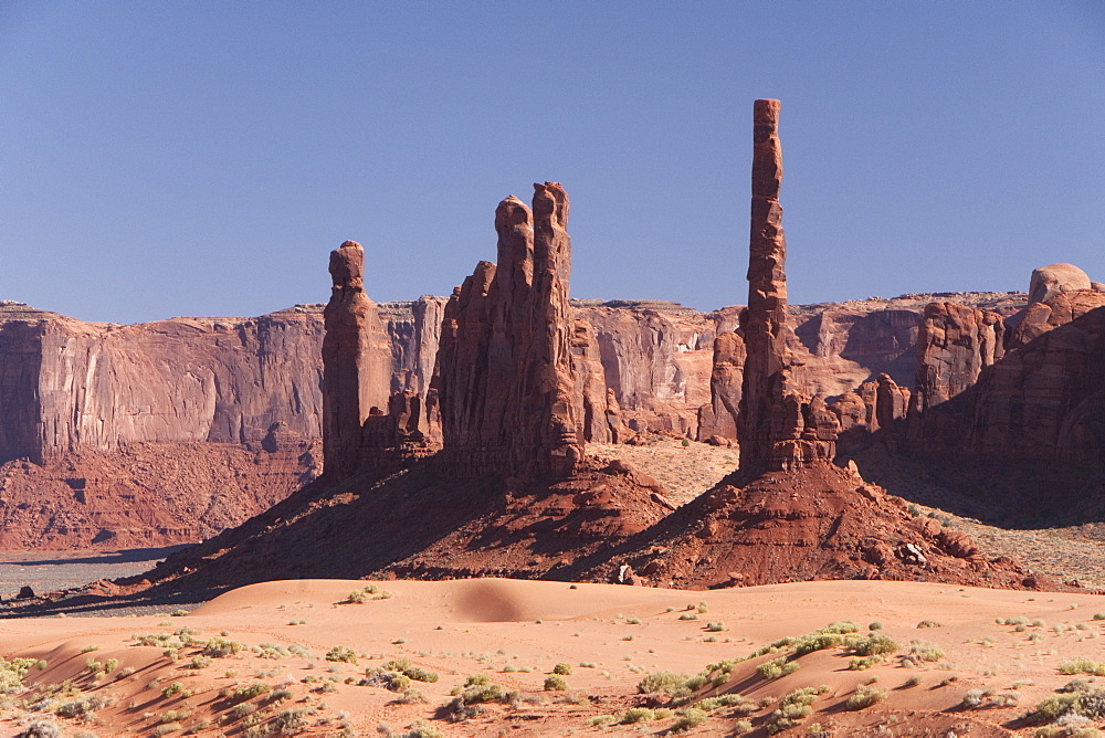 Monument Valley Navajo Tribal Park, Yei Be Chei (left), Totem Pole (right), Utah, United States of America, North America