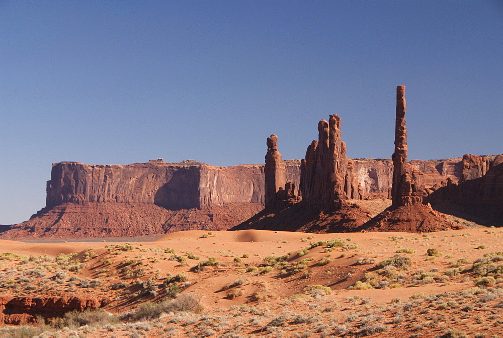 Monument Valley Navajo Tribal Park, Yei Be Chei (left), Totem Pole (right), Utah, United States of America, North America