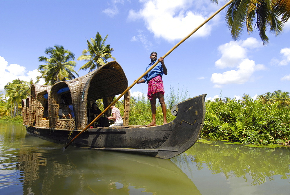 Houseboat in Murinjapuzha near Vaikom, Kerala, India, Asia