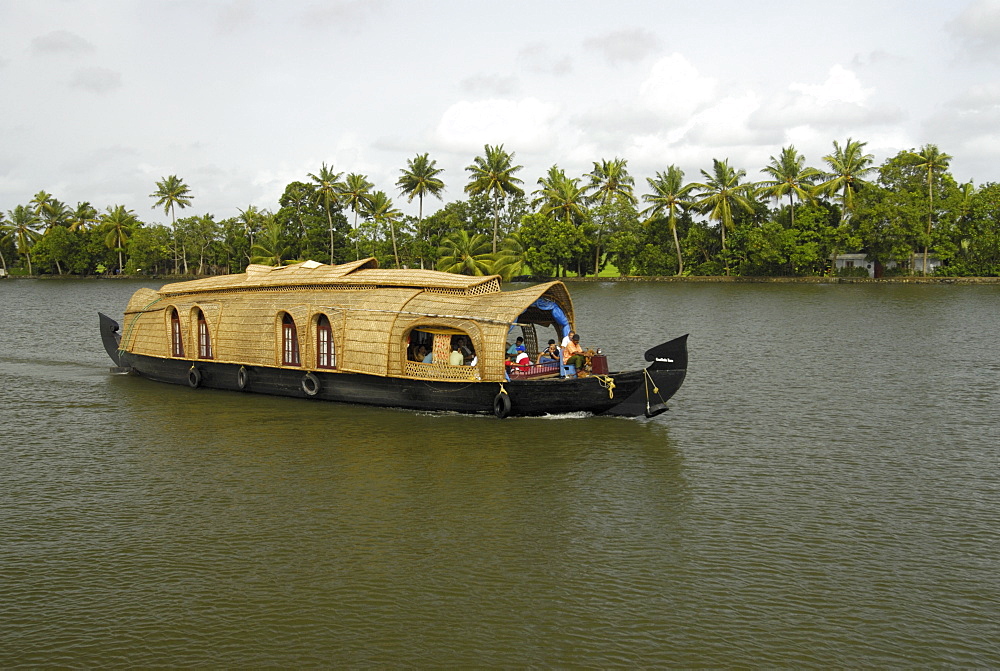 Houseboat in the Backwaters of Alleppey, Kerala, India, Asia