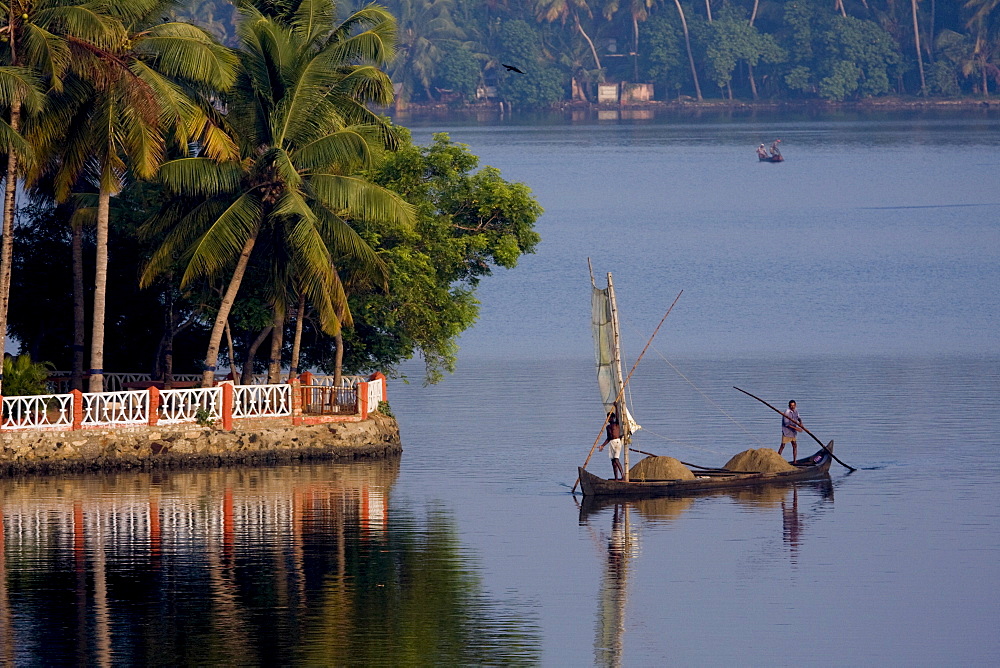 Sand mining, Ashtamudi Lake, Kollam, Kerala, India, Asia