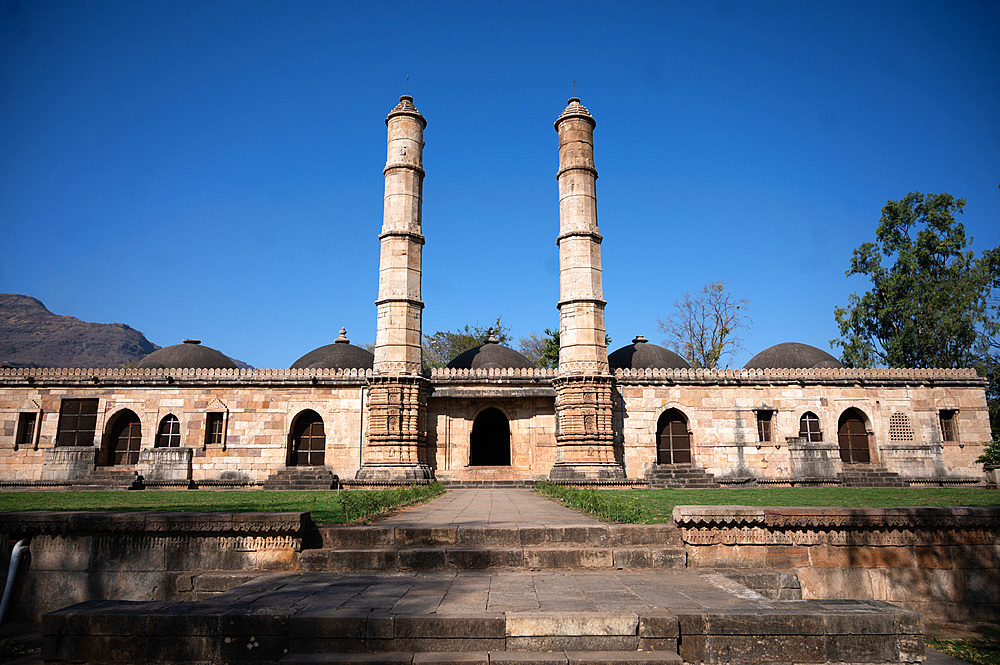 Jama Masjid (mosque) built by Sultan Mahmud Begada in Champaner Pavagadh Archaeological Park, the UNESCO listed remains of a 16th century Hindu city