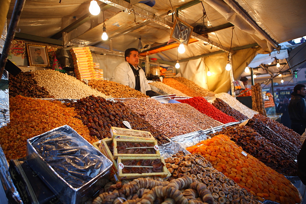 Dried fruit seller, Djemaa el Fna, Marrakech, Morocco, North Africa, Africa