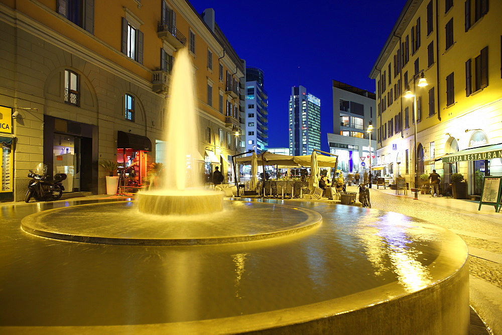 Corso Como at dusk, Milan, Lombardy, Italy, Europe