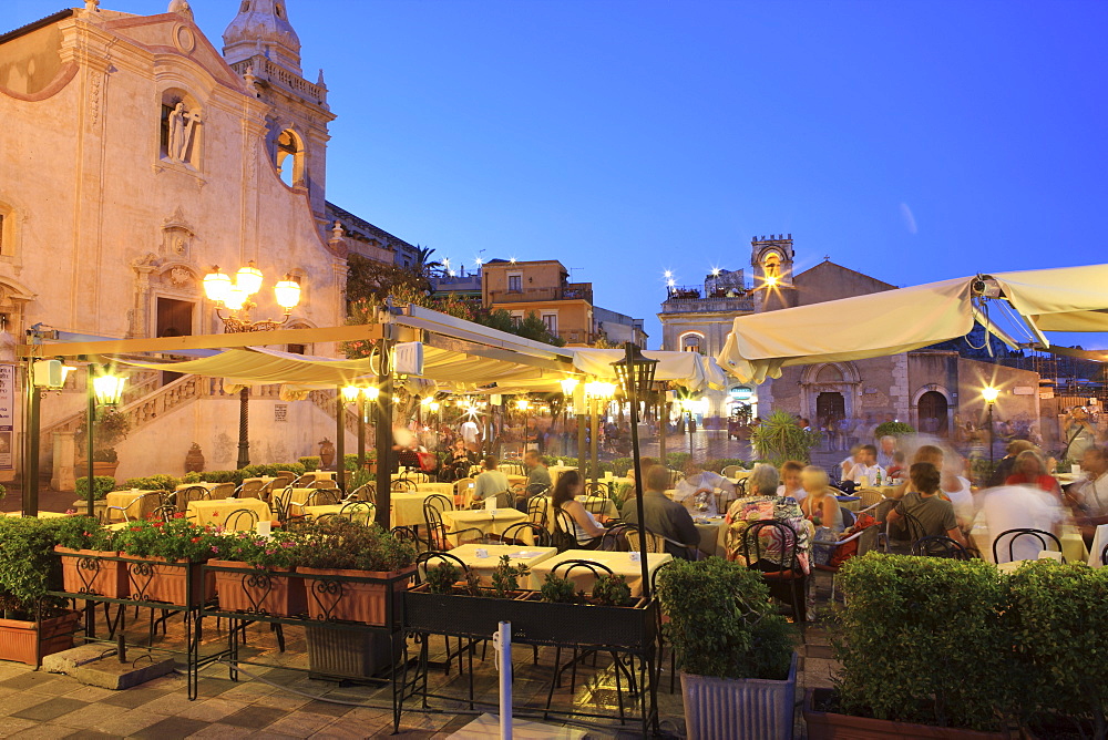 People in a restaurant, Taormina, Sicily, Italy, Europe