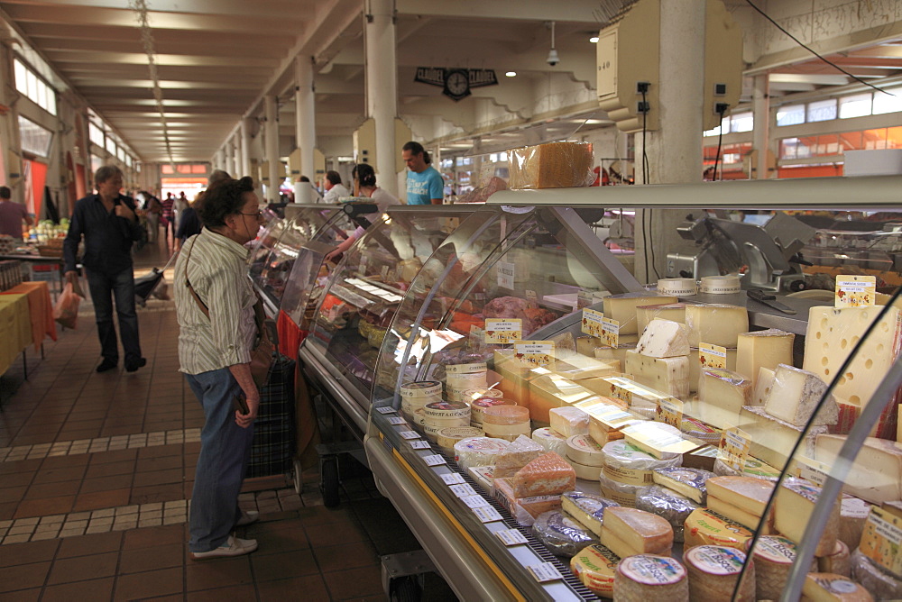 Marche Forville (Forville Market), Cannes, Alpes Maritimes, Cote d'Azur, French Riviera, Provence, France, Europe