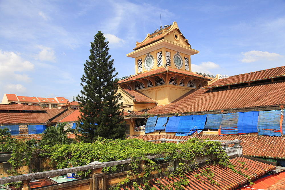 Clock Tower, Binh Tay Market, Cholon, Chinatown, Ho Chi Minh City (Saigon), Vietnam, Indochina, Southeast Asia, Asia