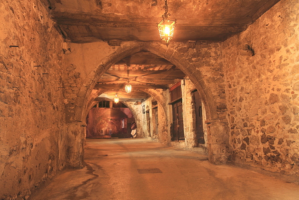 Rue Obscure (Dark Passage) datring from the 13th century, Villefranche sur Mer, Cote d'Azur, French Riviera, Provence, France, Europe