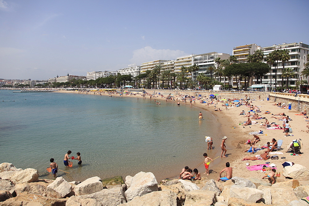 Public Beach, La Croisette, Cannes, Cote d'Azur, Alpes Maritimes, Provence, French Riviera, France, Mediterranean, Europe