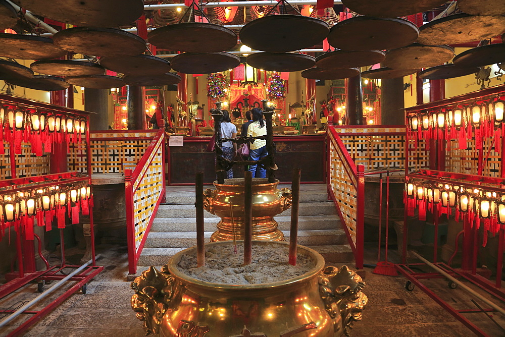 Man Mo Temple, Sheung Wan, Hong Kong Island, Hong Kong, China, Asia