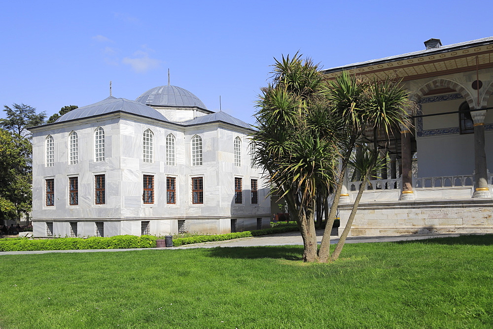 Library of Sultan Ahmed III, Topkapi Palace Museum, UNESCO World Heritage Site, Istanbul, Turkey, Europe