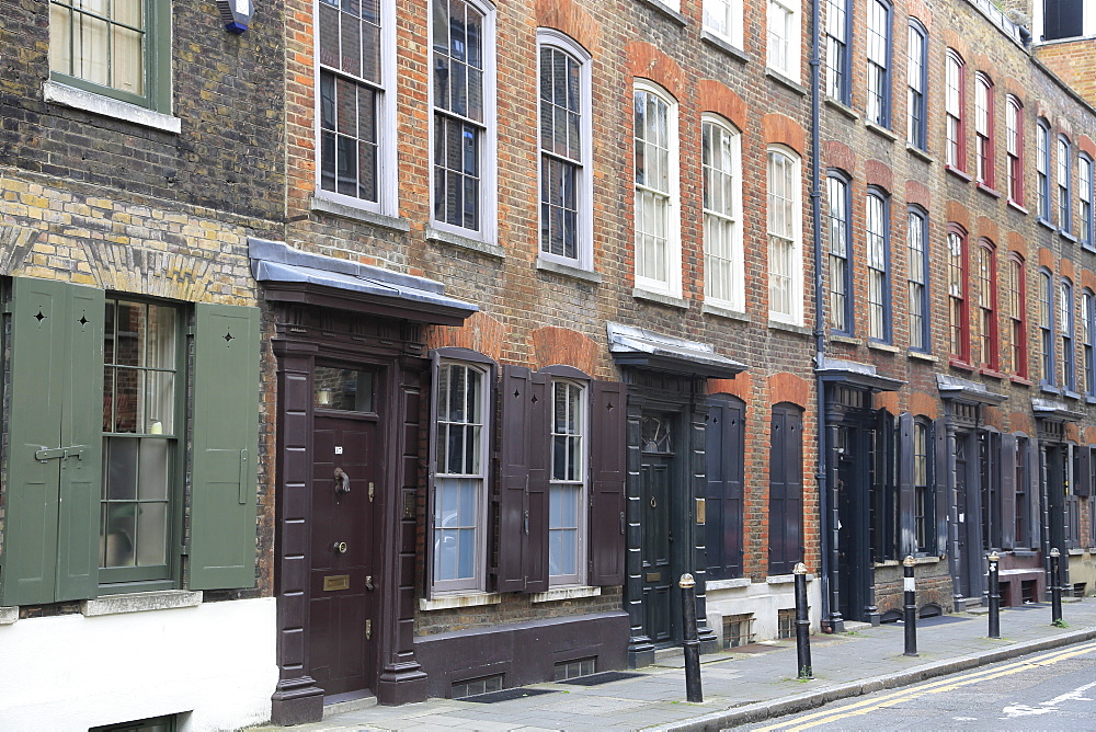 Historic Huguenot houses dating from the 18th century, Spitalfields, East End, London, England, United Kingdom, Europe