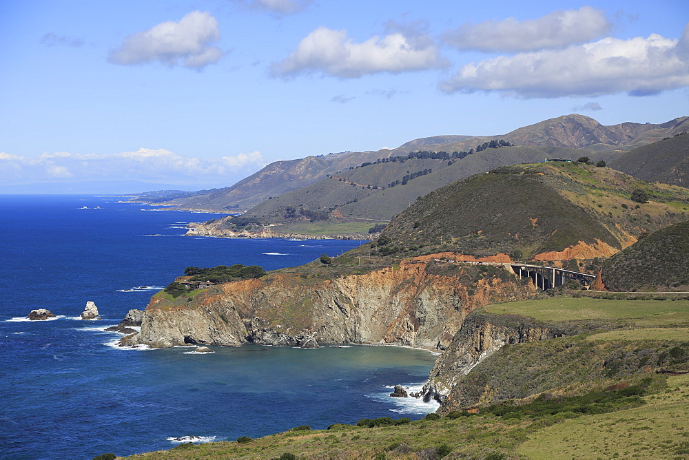 Big Sur Coastline, Bixby Creek Bridge, Route 1, Highway 1, Pacific Coast Highway, Pacific Ocean, California, United States of America, North America