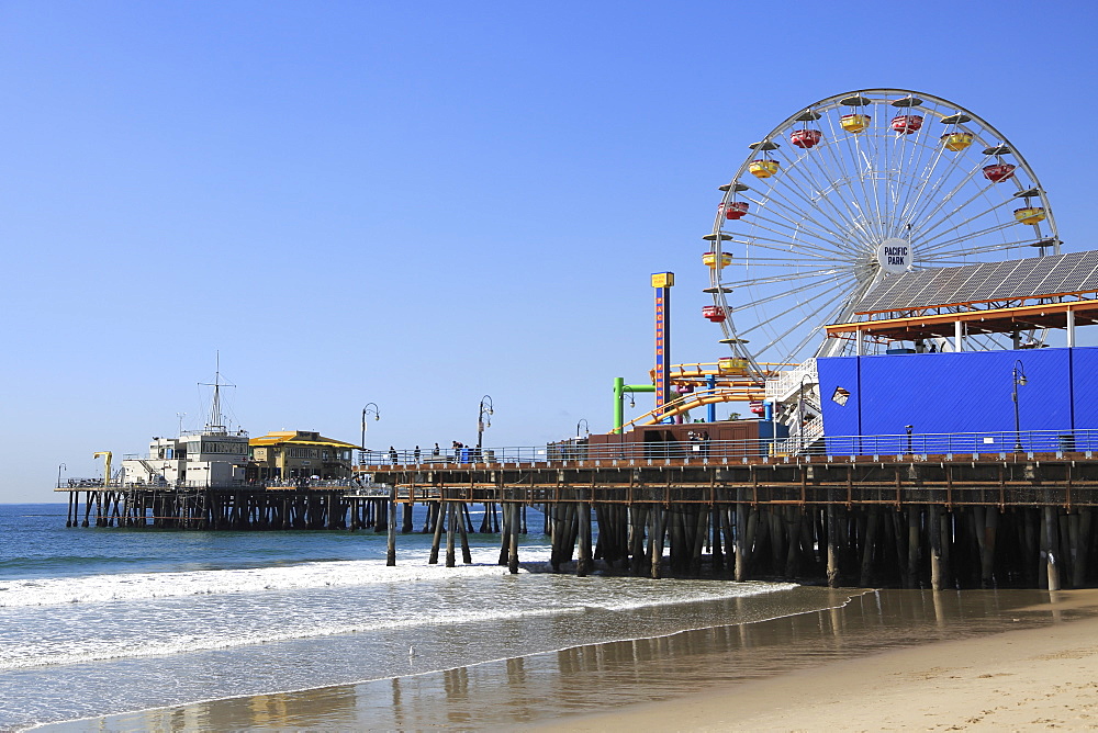 Santa Monica Pier, Pacific Park, Beach, Santa Monica, Los Angeles, California, United States of America, North America