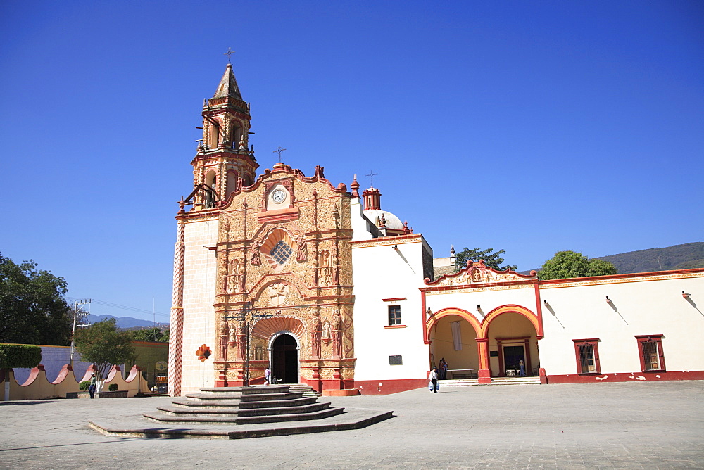 Jalpan Mission, UNESCO World Heritage Site, one of five Sierra Gorda missions designed by Franciscan Fray Junipero Serra, Jalpan, QuerŽtaro, Mexico, North America