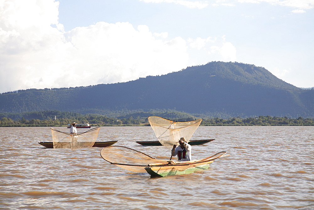 Fisherman, Lake Patzcuaro, Patzcuaro, Michoacan state, Mexico, North America