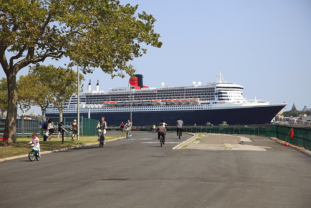 Governors Island, Queen Mary 2, Park National Historic Landmark District, New York City, New York Harbor, United States of America, North America