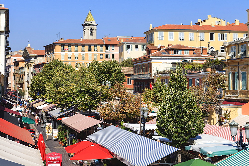 Outdoor restaurants set up in Cours Saleya, Nice, Alpes Maritimes, Provence, Cote d'Azur, French Riviera, France, Europe