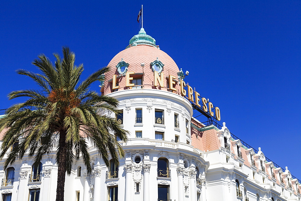 Hotel Negresco, Promenade des Anglais, Nice, Alpes Maritimes, Provence, Cote d'Azur, French Riviera, France, Europe