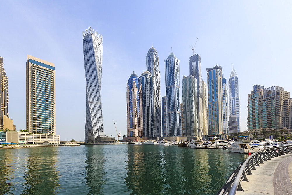 Cayan Tower in Dubai Marina, Dubai, United Arab Emirates, Middle East 