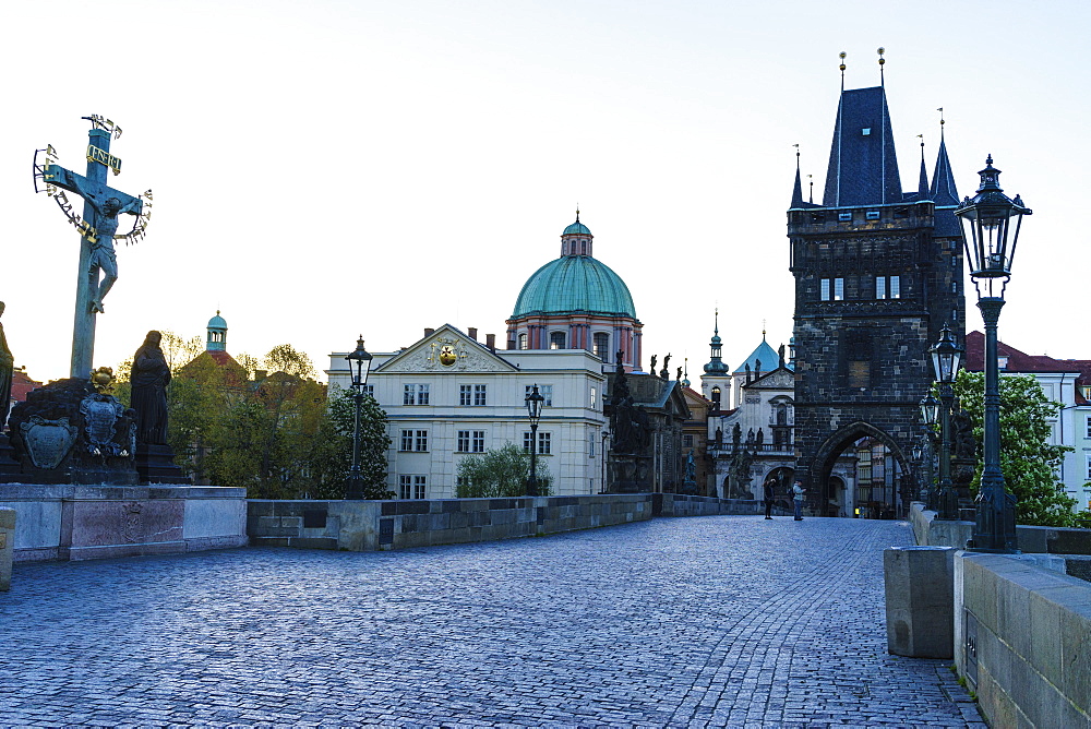 Early morning on Charles Bridge, UNESCO World Heritage Site, Prague, Czech Republic, Europe