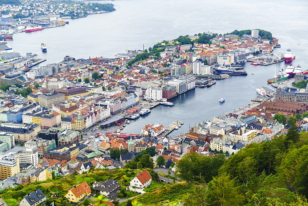 View over the city from Mount Floyen, Bergen, Norway, Scandinavia, Europe