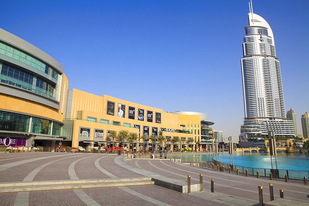 Downtown Dubai district, Dubai Mall, The Address Tower and Souk Al Bahar, Dubai, United Arab Emirates, Middle East