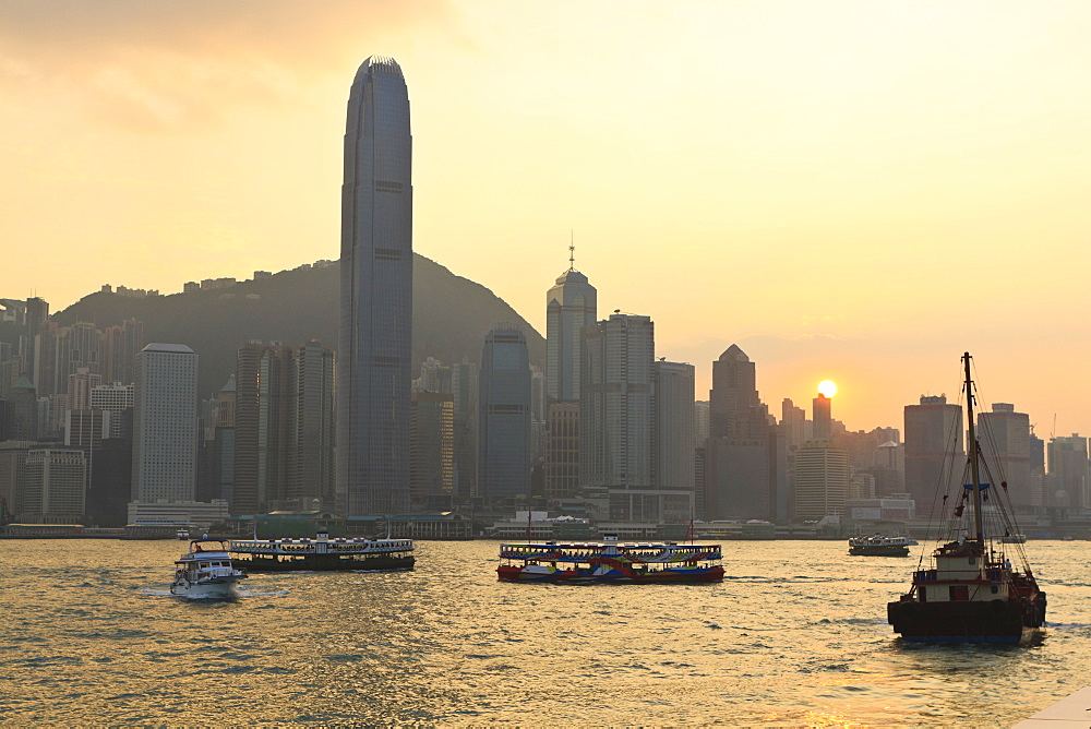 Star Ferry crossing Victoria Harbour towards Hong Kong Island, Hong Kong, China, Asia