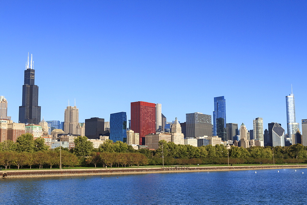 Chicago skyline and Lake Michigan with the Willis Tower, formerly the Sears Tower on the left, Chicago, Illinois, United States of America, North America 