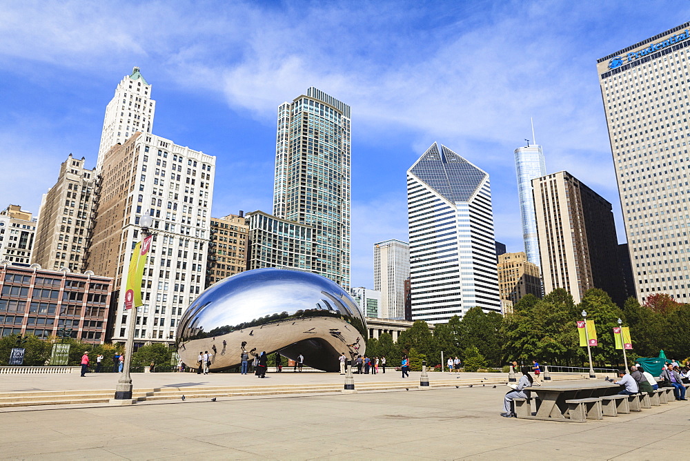 Millennium Park, The Cloud Gate steel sculpture by Anish Kapoor, Chicago, Illinois, United States of America, North America