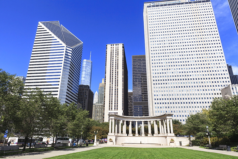 Millennium Monument, Millennium Park, Chicago, Illinois, United States of America, North America