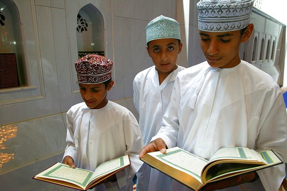 The Sultan Qaboos Grand Mosque, Muscat, Oman, Middle East