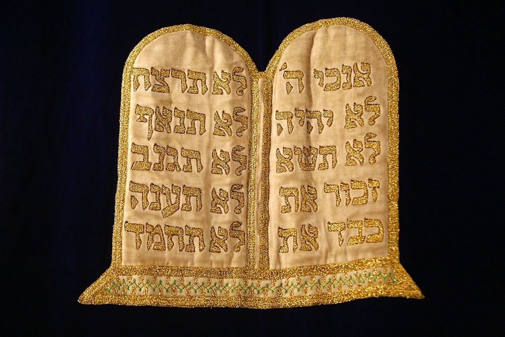 Tables of the Law embroidery in Stadttempel Synagogue, Vienna, Austria, Europe