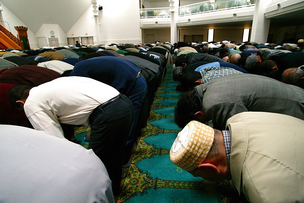 Prayers at the Lyon Great Mosque, Lyon, Rhone, France, Europe