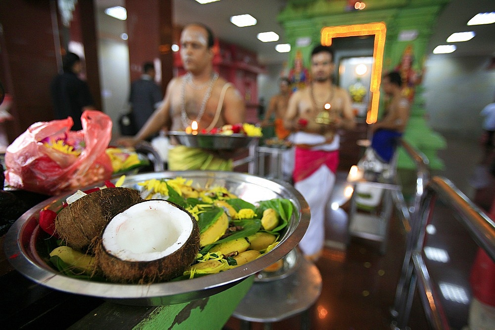 Sri Maha Mariamman temple, Kuala Lumpur, Malaysia, Southeast Asia, Asia