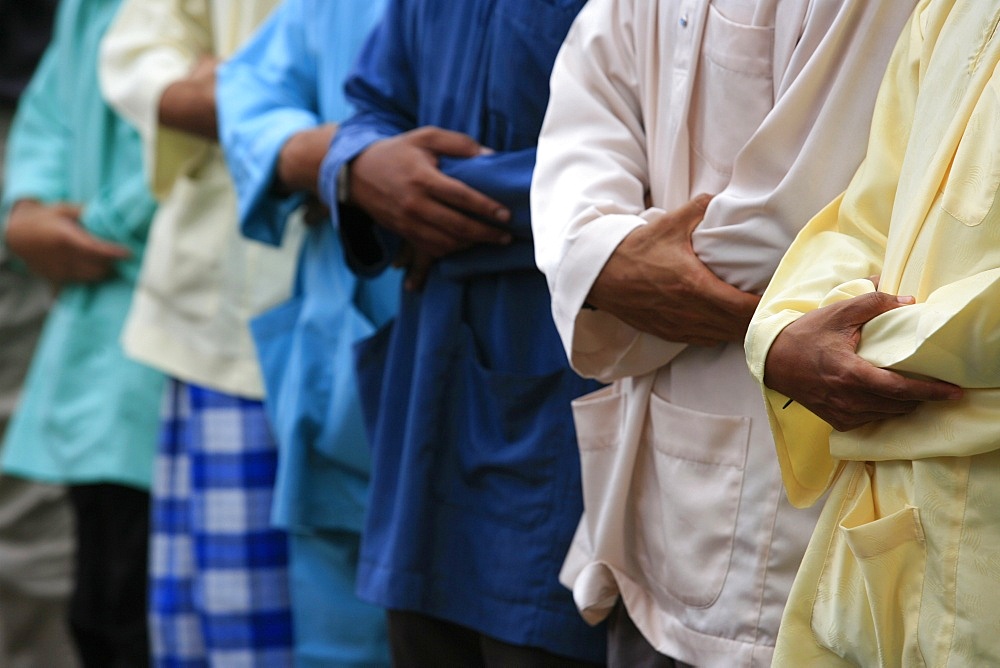 Friday prayers. Masjid Kampung mosque, Kuala Lumpur, Malaysia, Southeast Asia, Asia