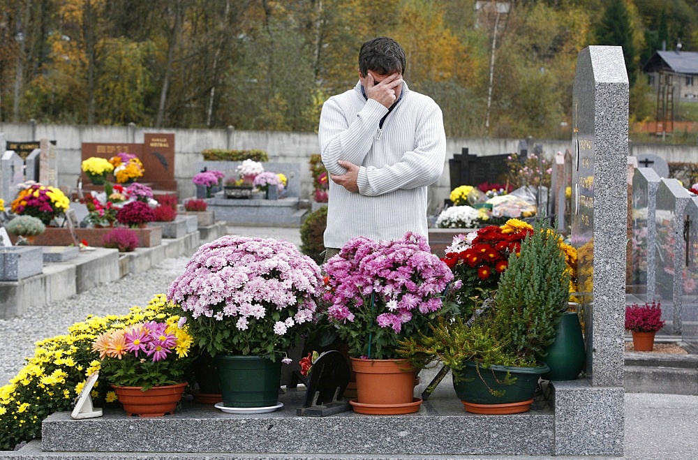 Cemetery on All Saints' Day, Chedde, Haute Savoie, France, Europe