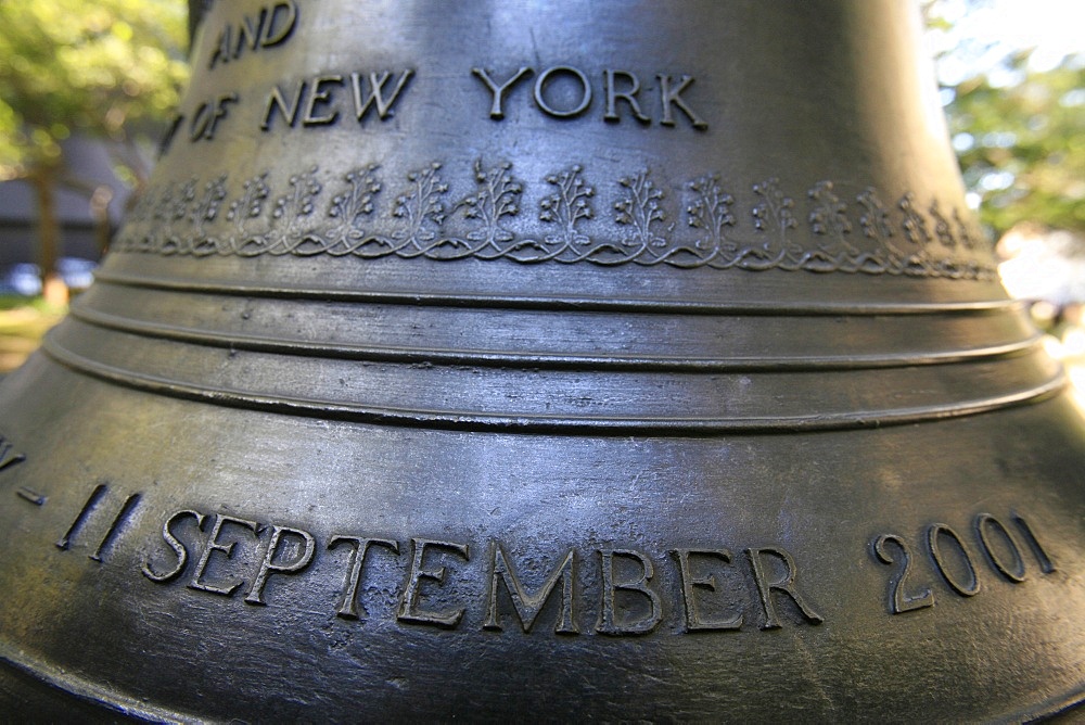 September 11 Memorial Bell offered to New York by London, New York, United States of America, North America