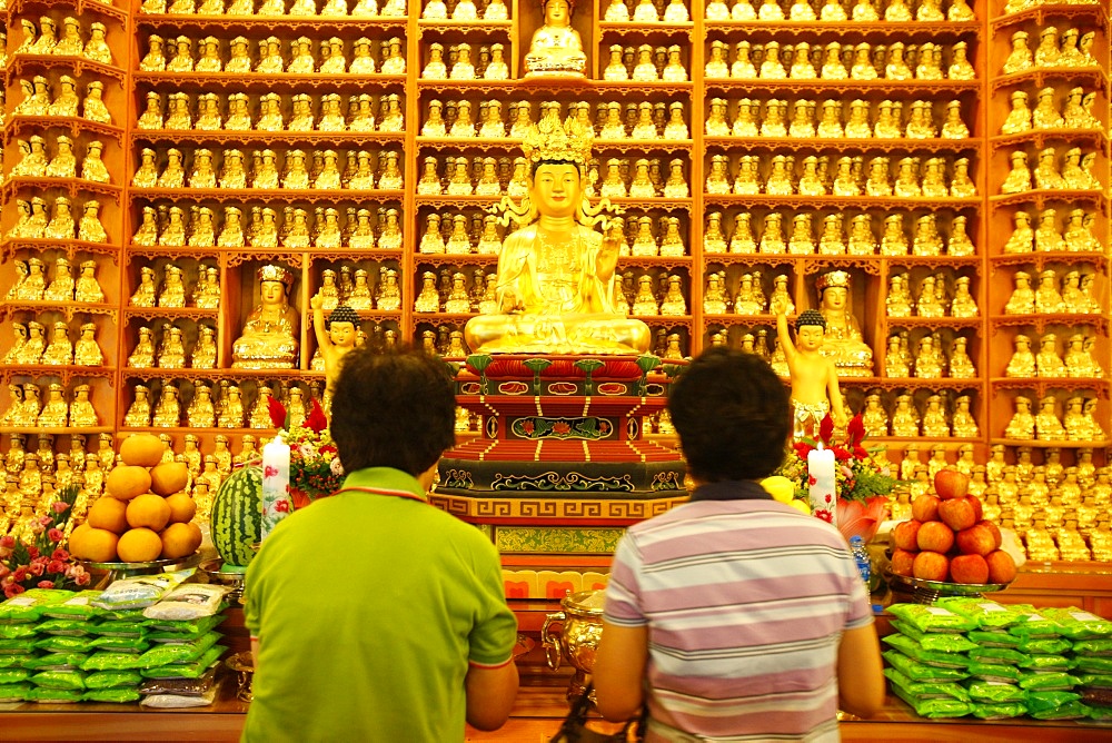 Buddhist shrine, Bongeunsa Temple, Seoul, South Korea, Asia